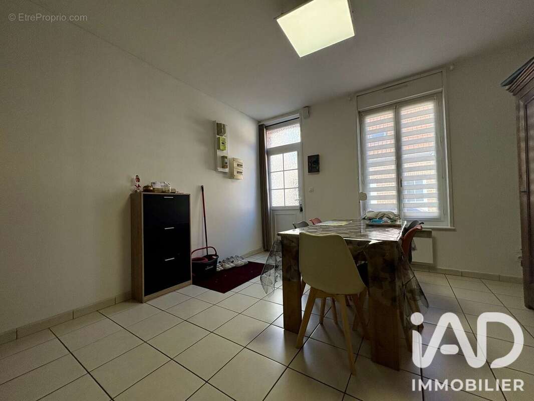 Maison 75 m² à Saint-Pol-Sur-Ternoise  - photo 4