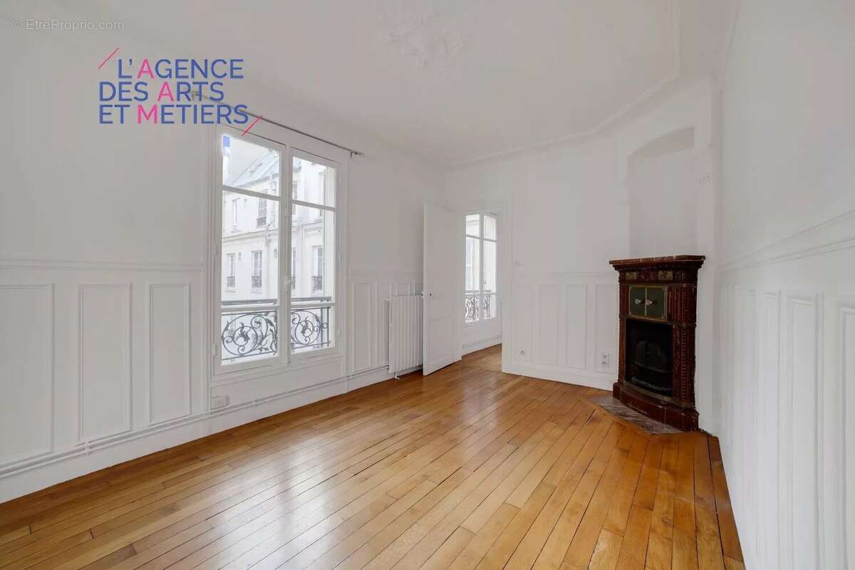 Appartement à PARIS-3E