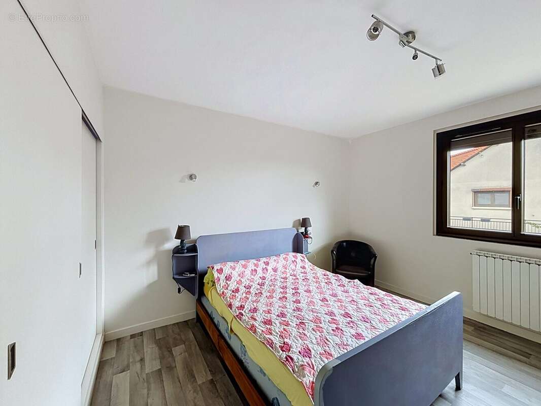 Maison 138 m² à Volvic  - photo 9