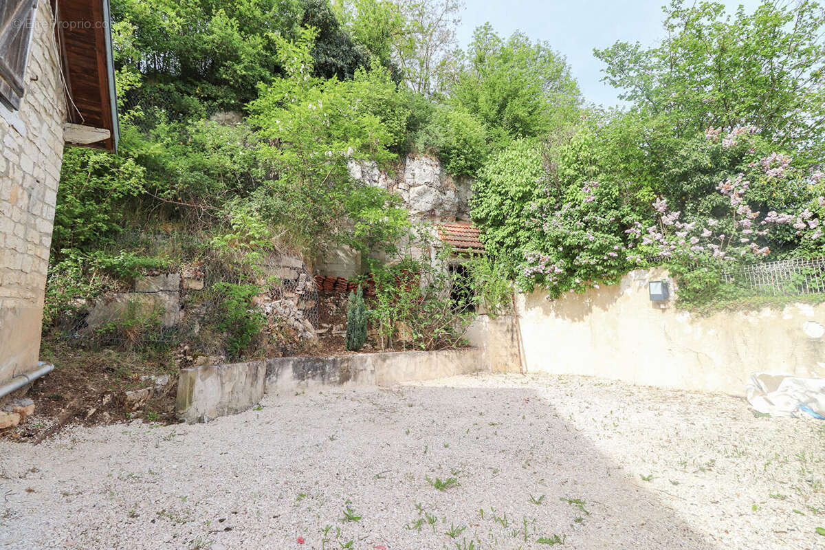 Maison à VELARS-SUR-OUCHE