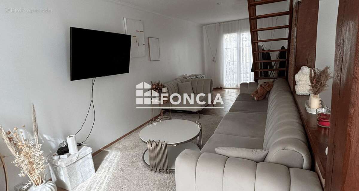 Maison à GOUSSAINVILLE