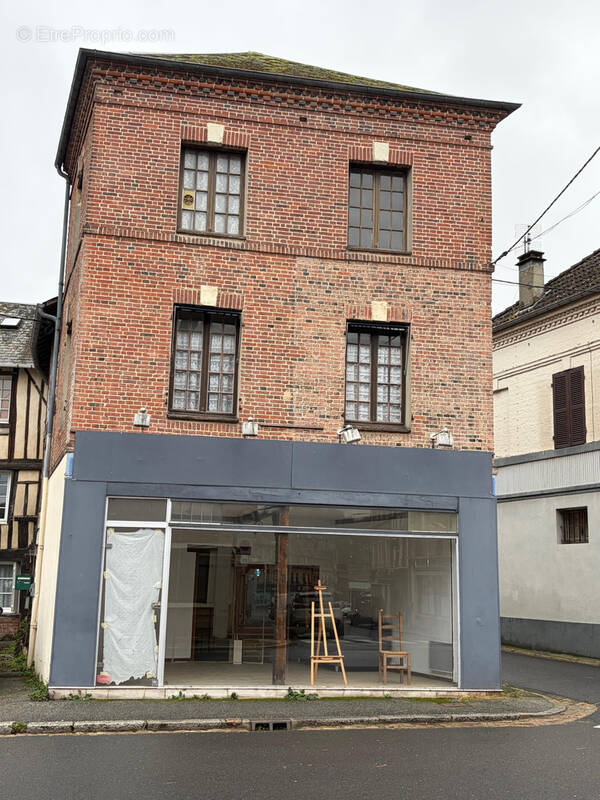 Commerce à VIMOUTIERS