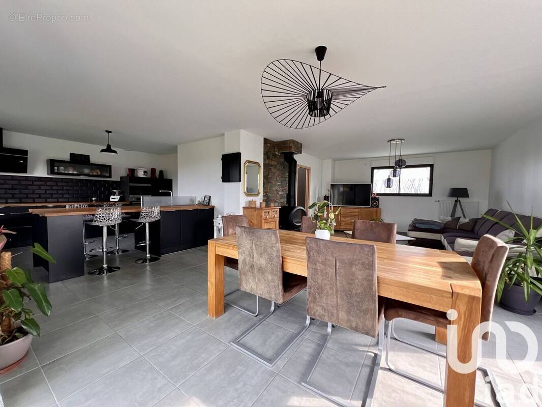 Photo 1 - Maison à PROVIN