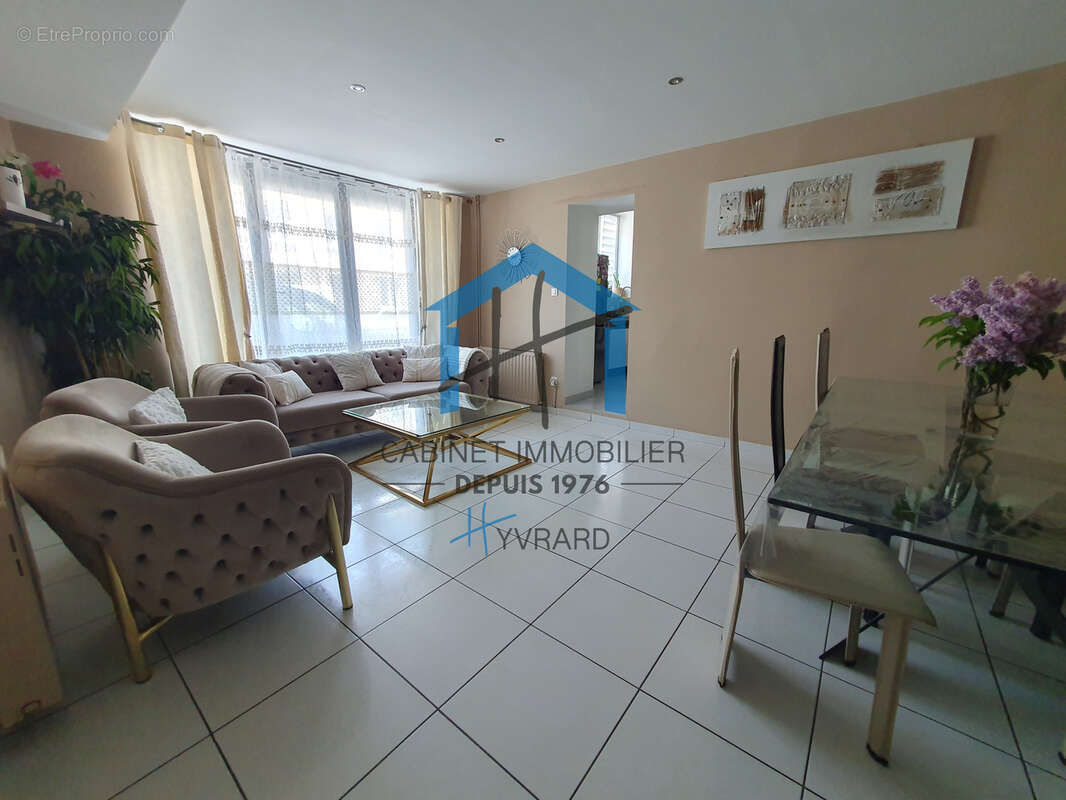 Appartement à L'HORME