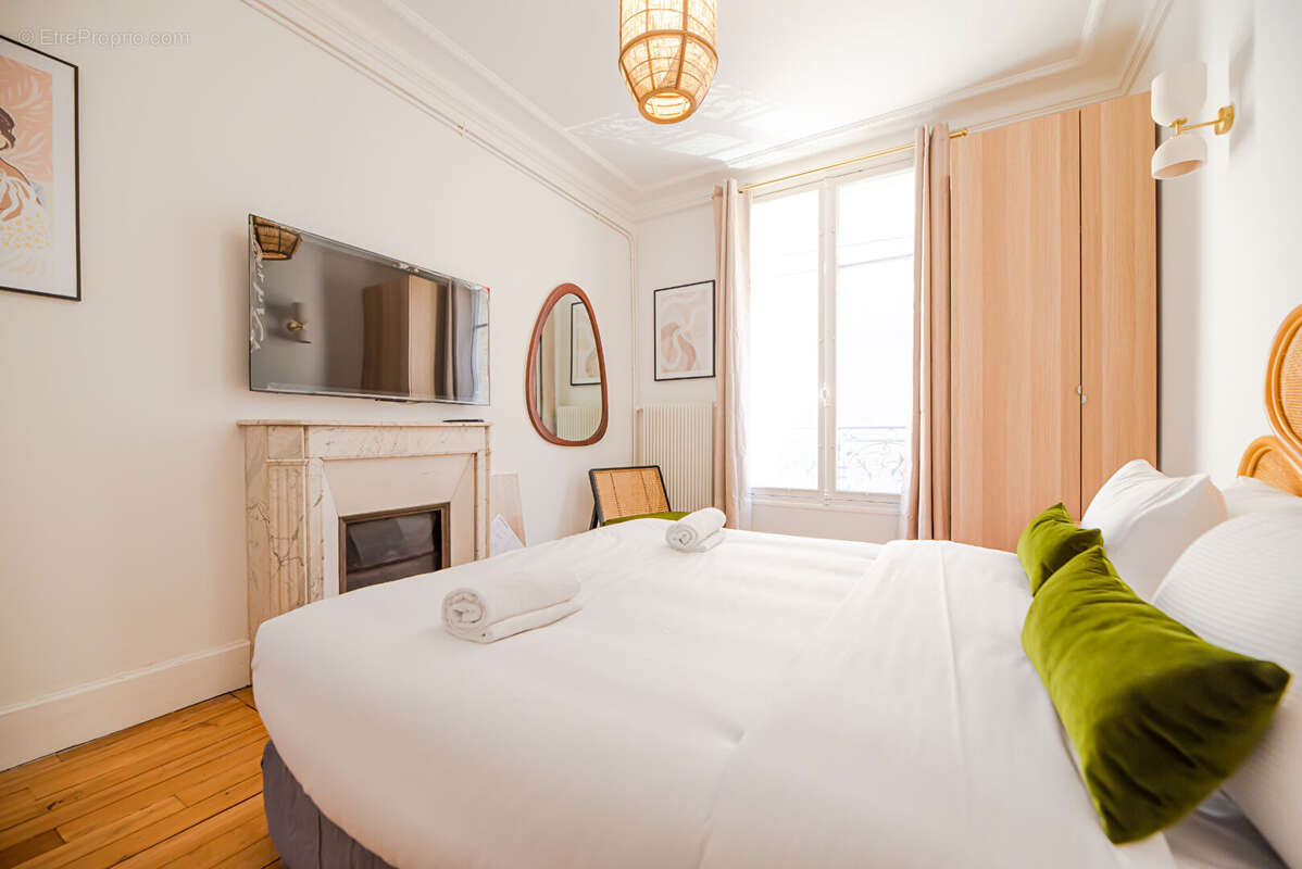 A vendre en exclusivite - immeuble secteur cathedrale - photo 6