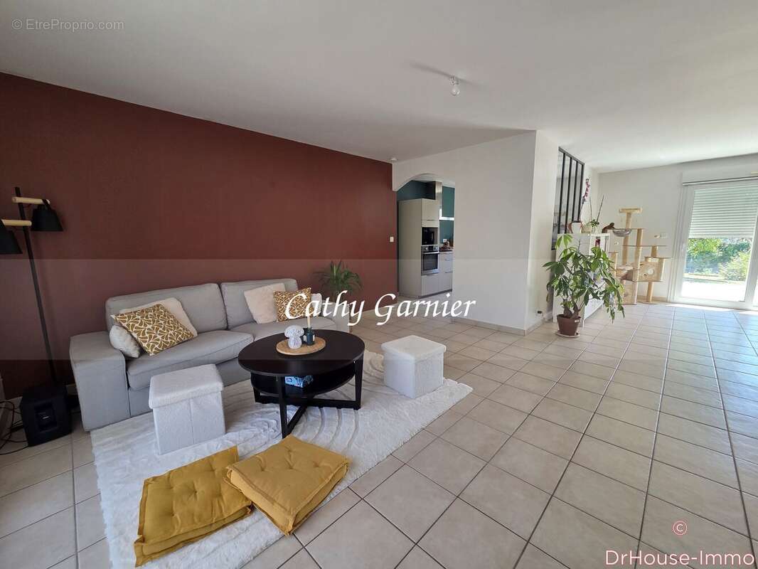 Maison 112 m² à Marigny-Brizay  - photo 11