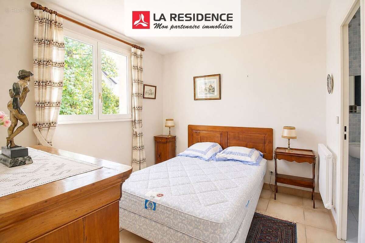 Maison 184 m² à Chambourcy  - photo 7