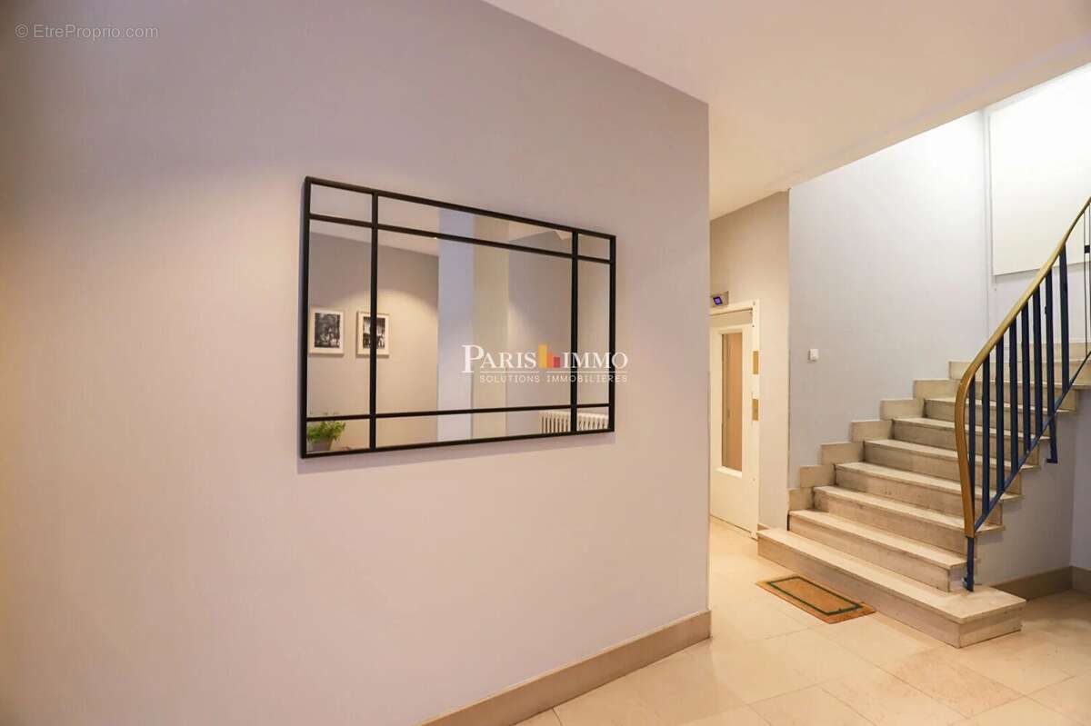 Appartement à PARIS-18E
