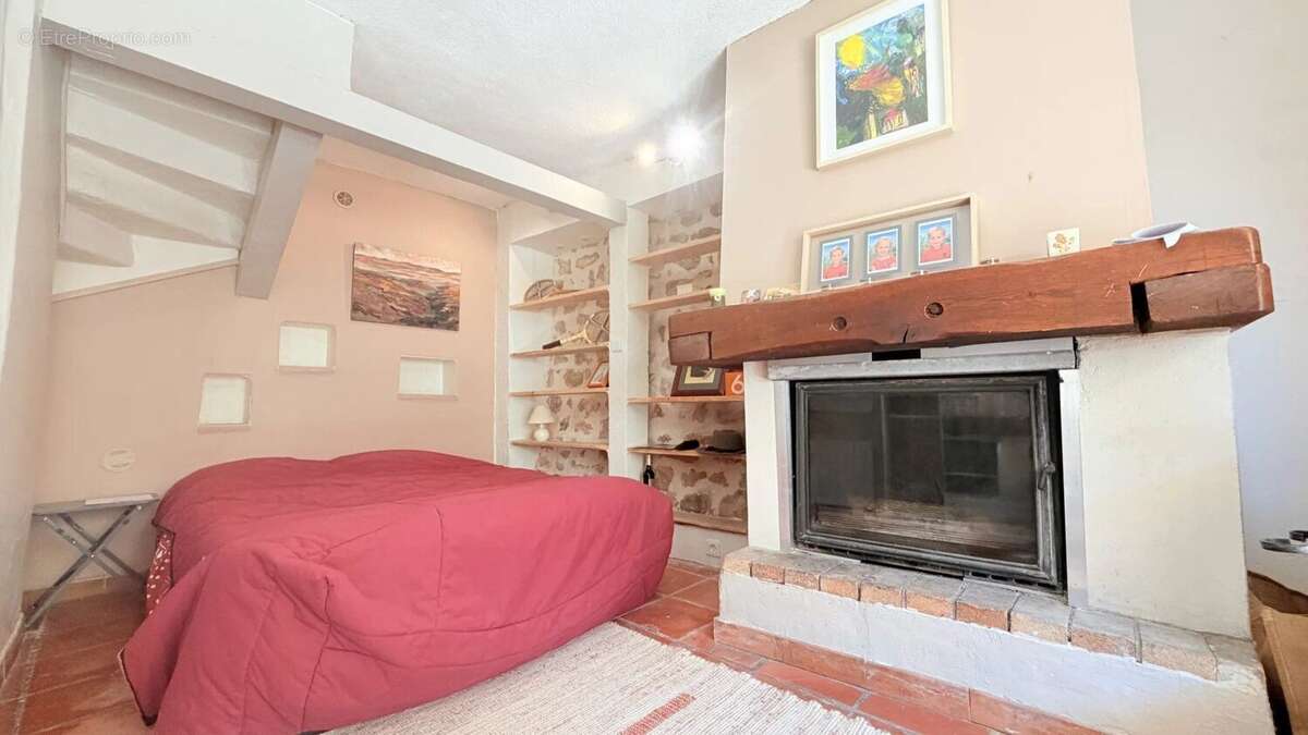 Maison à PUYLOUBIER