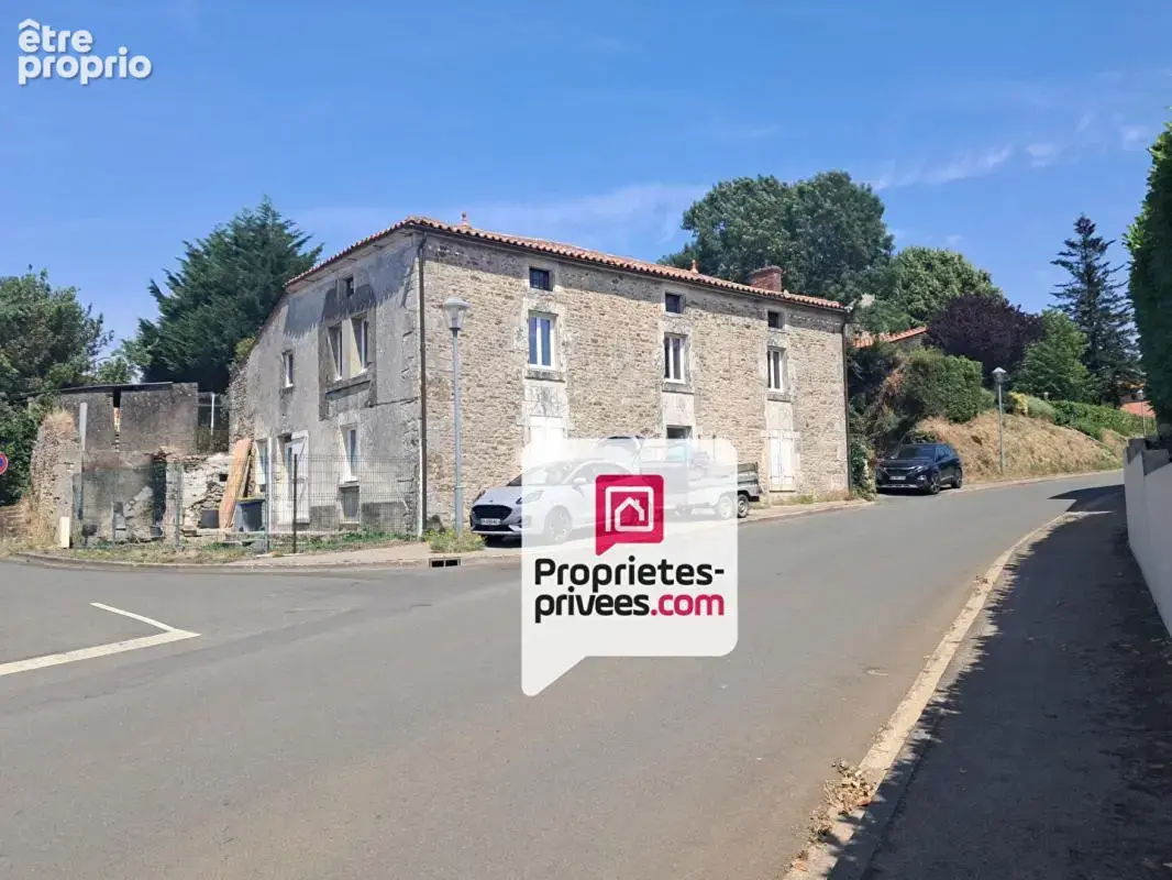Maison à L'HERMENAULT
