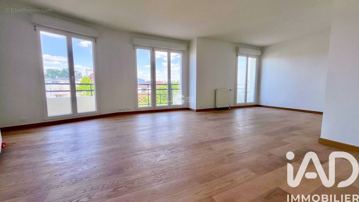 Photo 1 - Appartement à LE PLESSIS-TREVISE