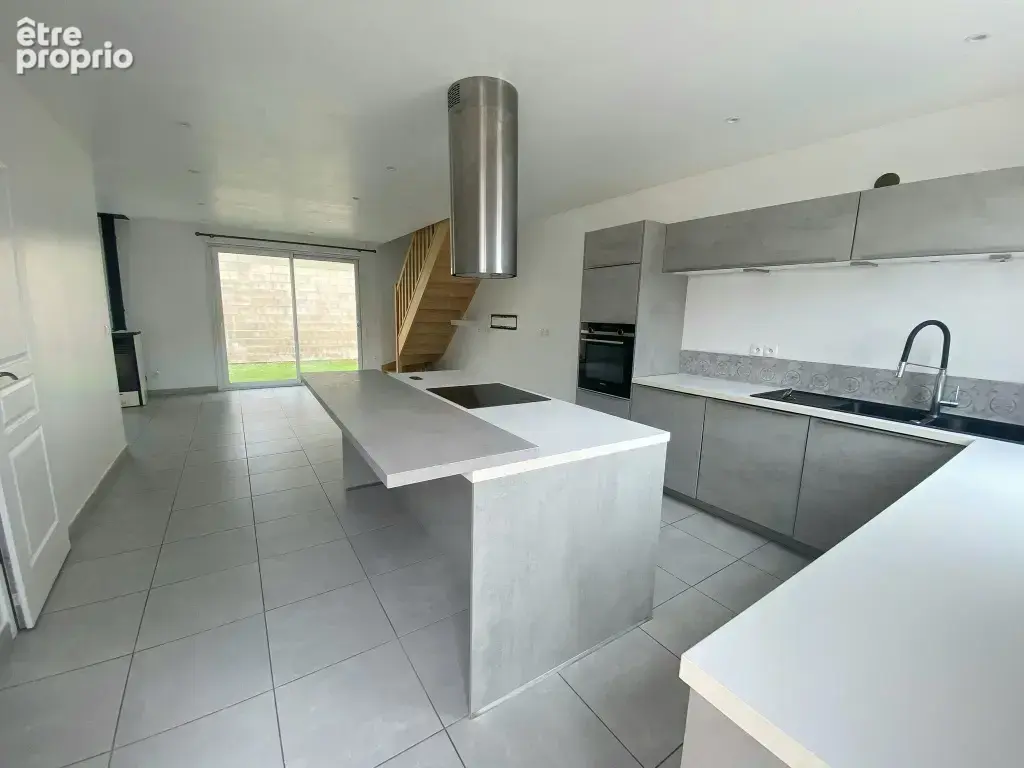 Villa recente  de type 5 sh 95 m2 sur une parcelle de terrain clos de 308 m2 miramas - photo 3