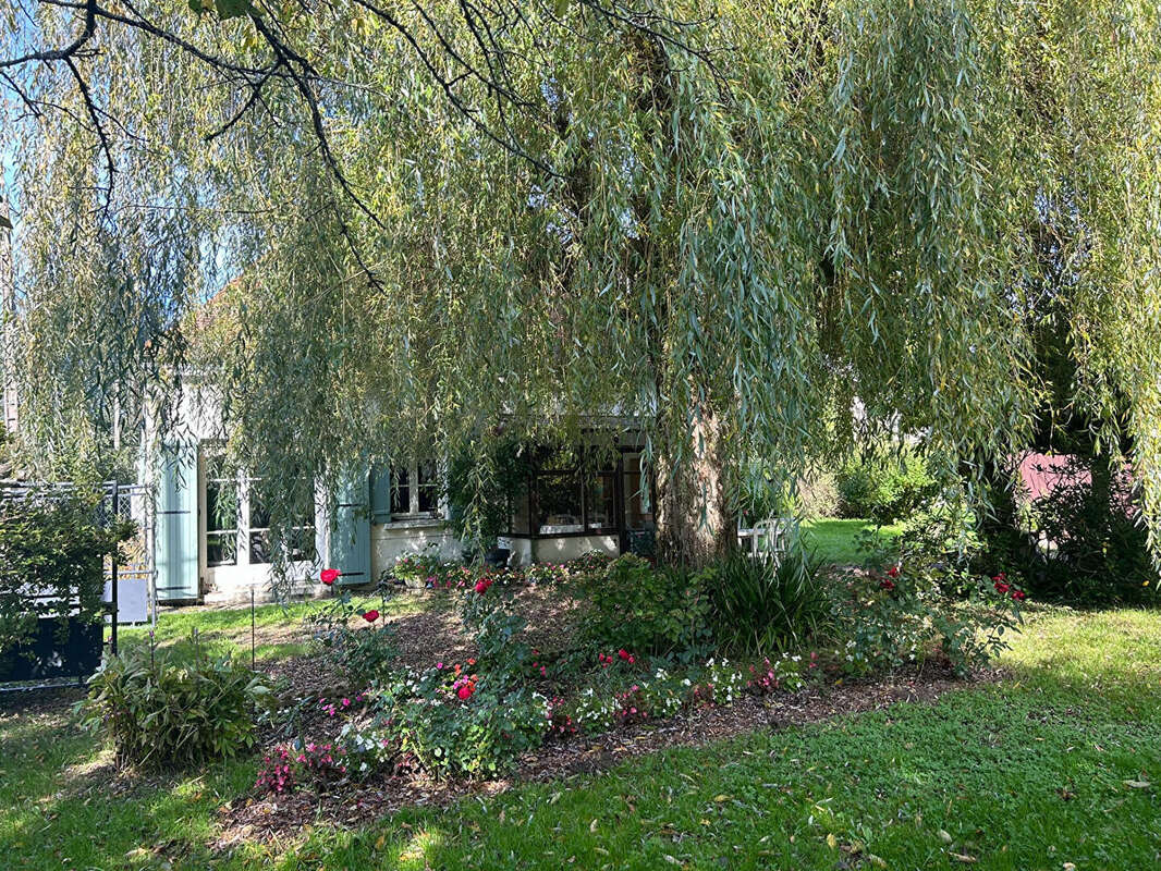 Maison à CHESSY-LES-PRES