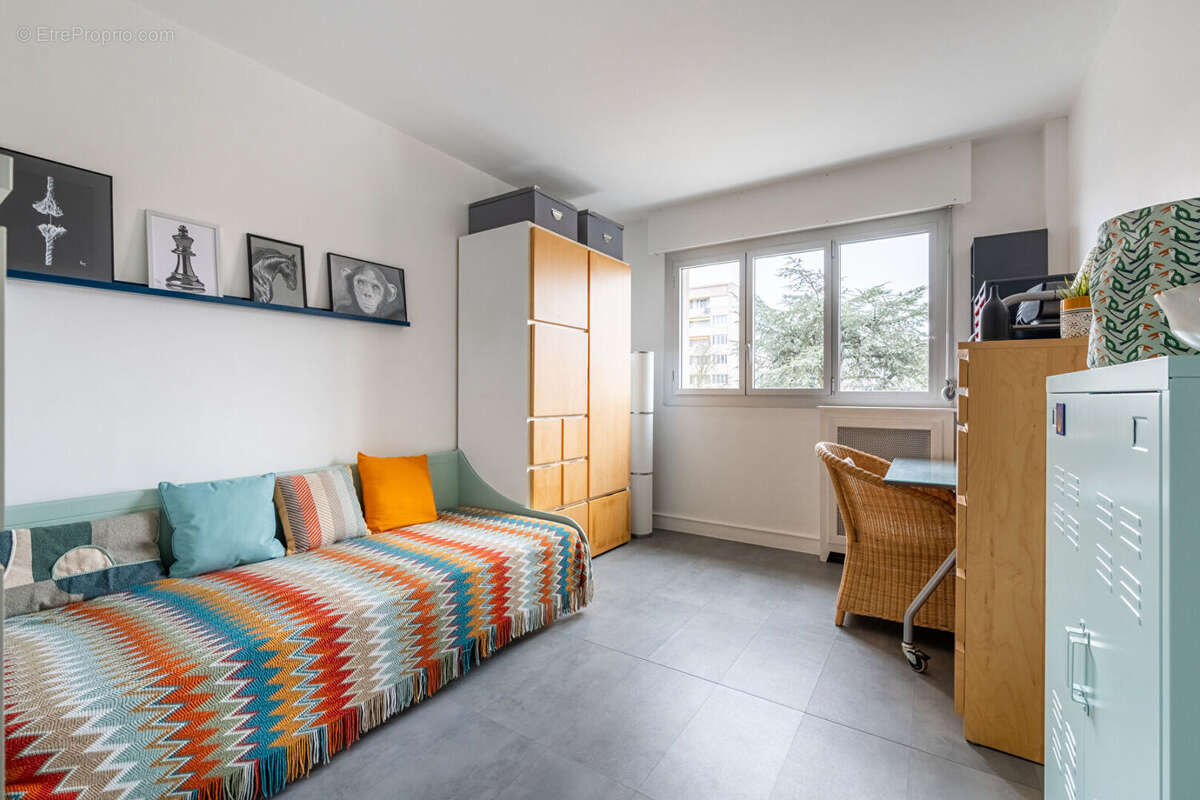 Appartement à MONTROUGE