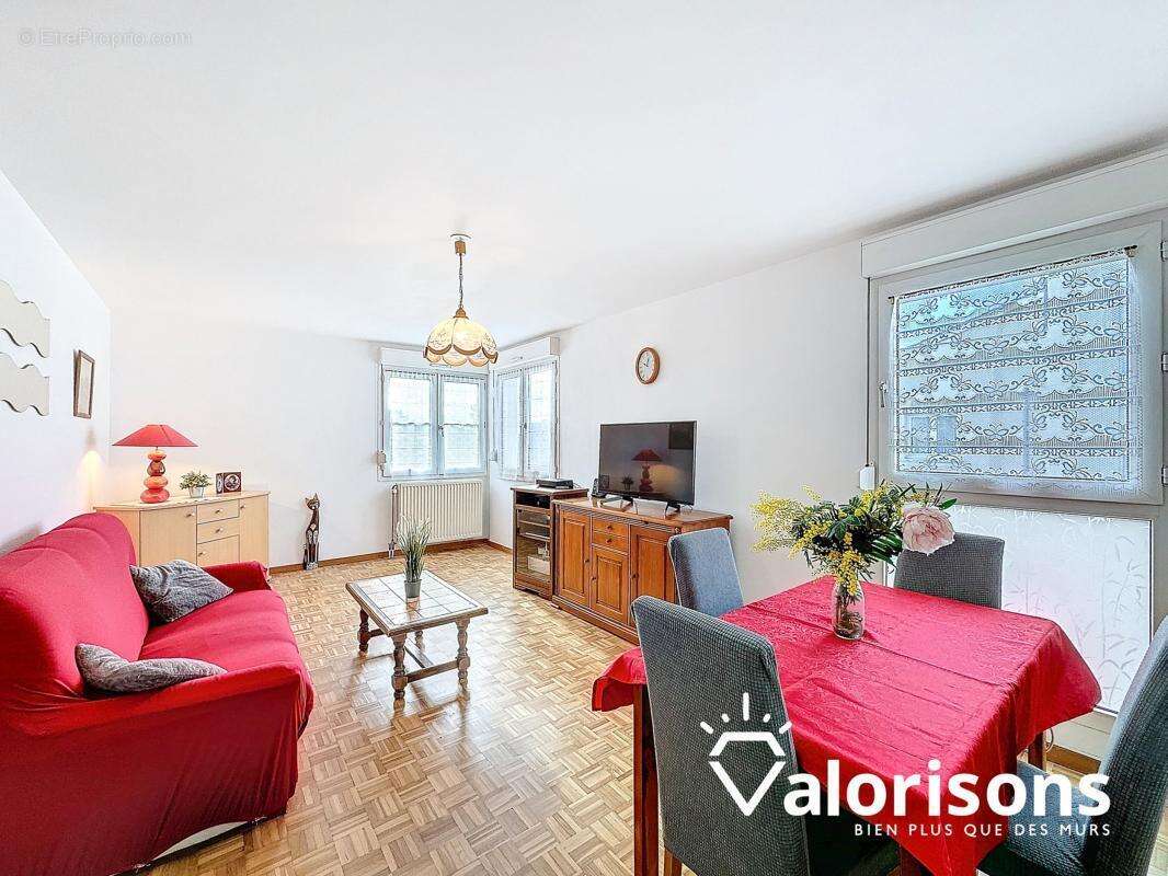 Appartement à SAINT-PRIEST