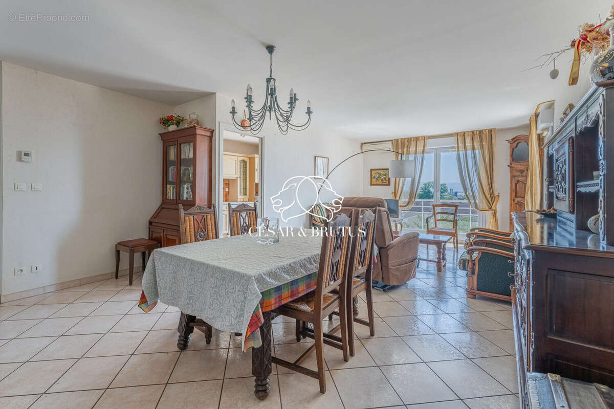 Appartement à MEXIMIEUX