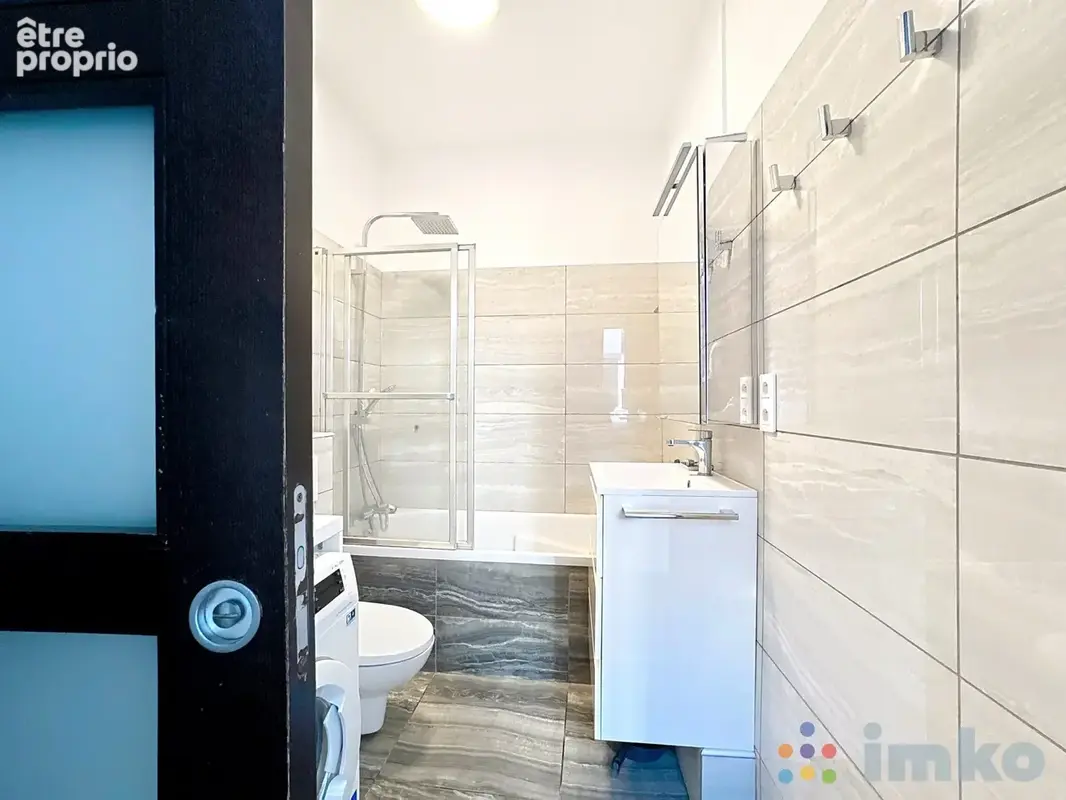 Appartement 3 pièces 81 m² à vendre à Lille (59800) - photo 3