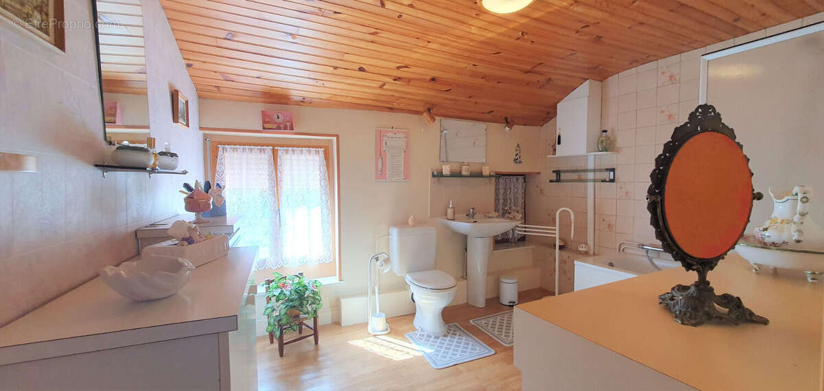 Maison à DONZY