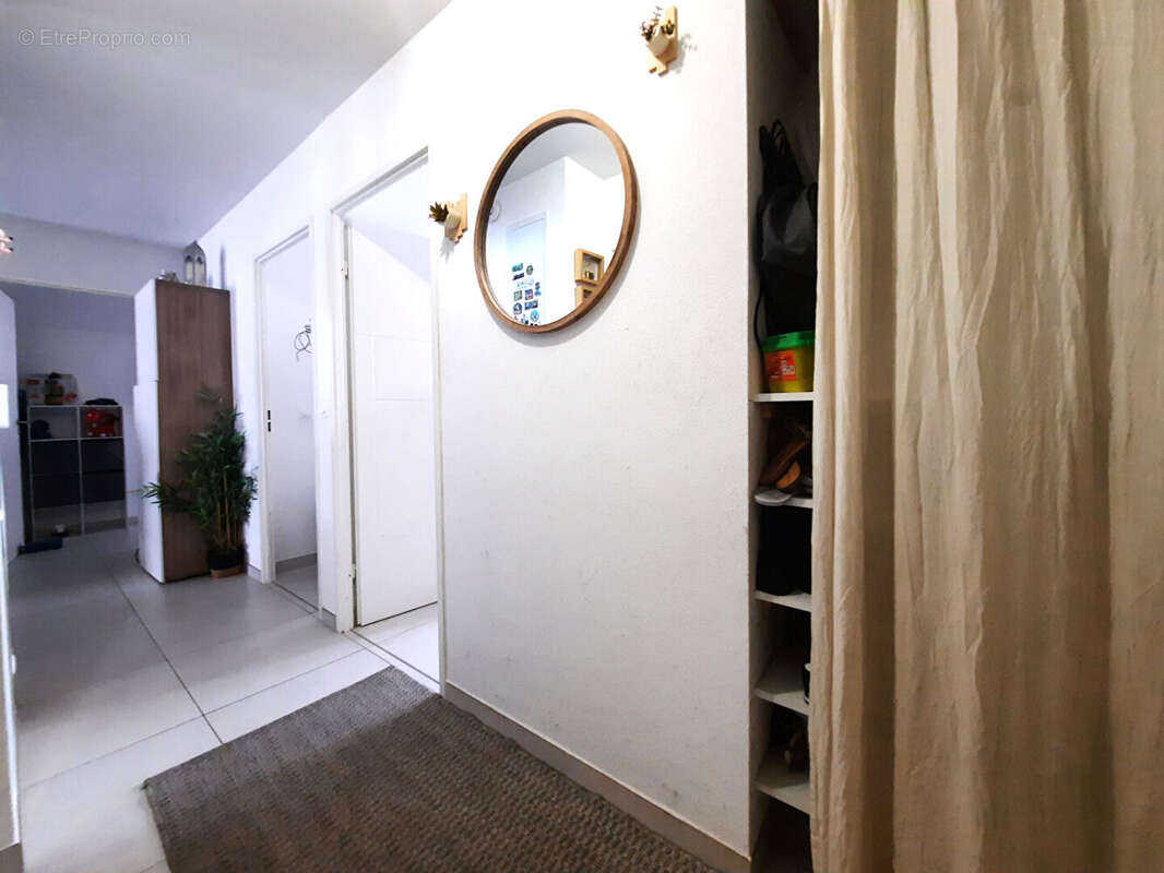 Appartement à SAINT-JEAN-DE-VEDAS