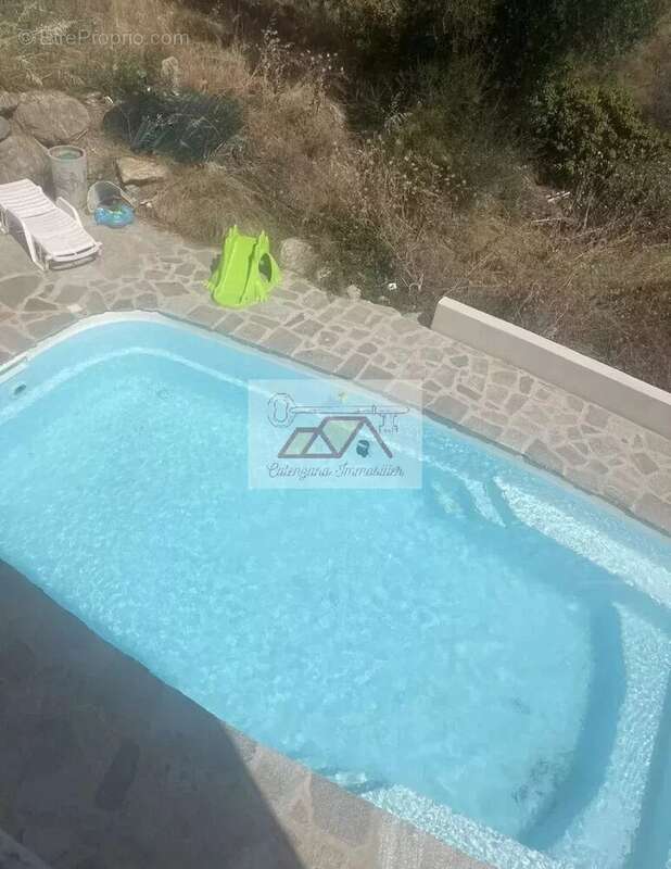 Maison à MONTEGROSSO