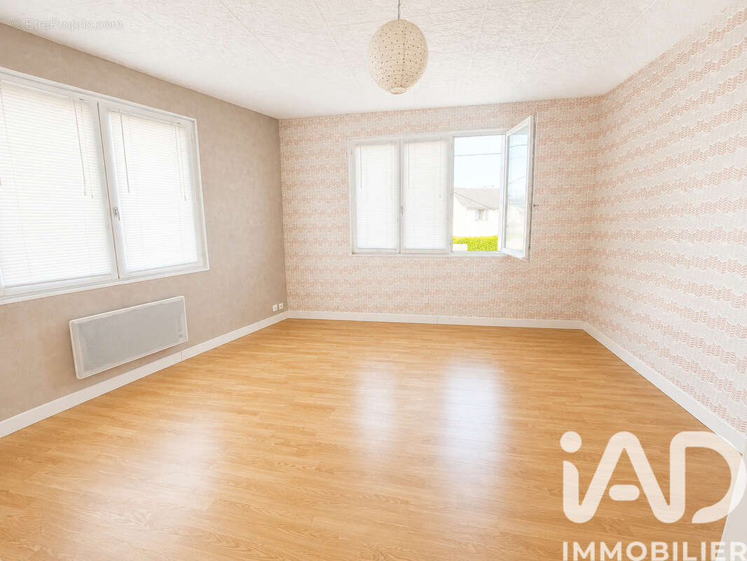 Photo 4 - Maison à REBAIS