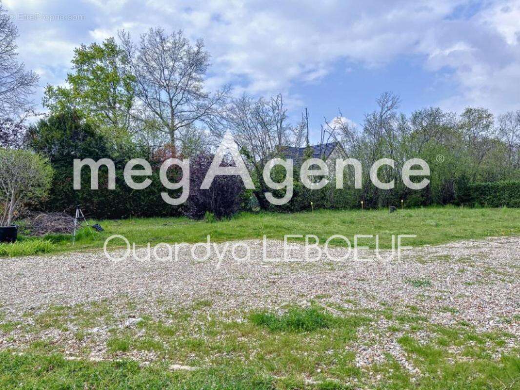 Terrain à bâtir viabilisé de 470 m² en impasse – Cadre calme et verdoyant - photo 2