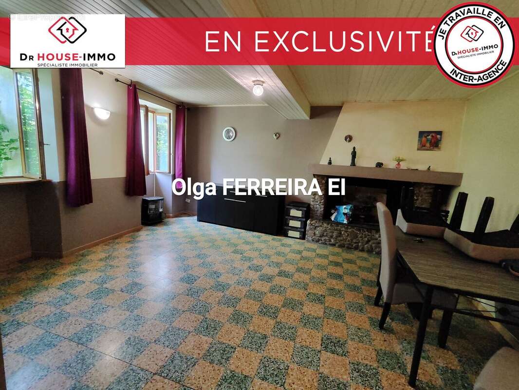 Maison à VILLENEUVE-LES-MONTREAL