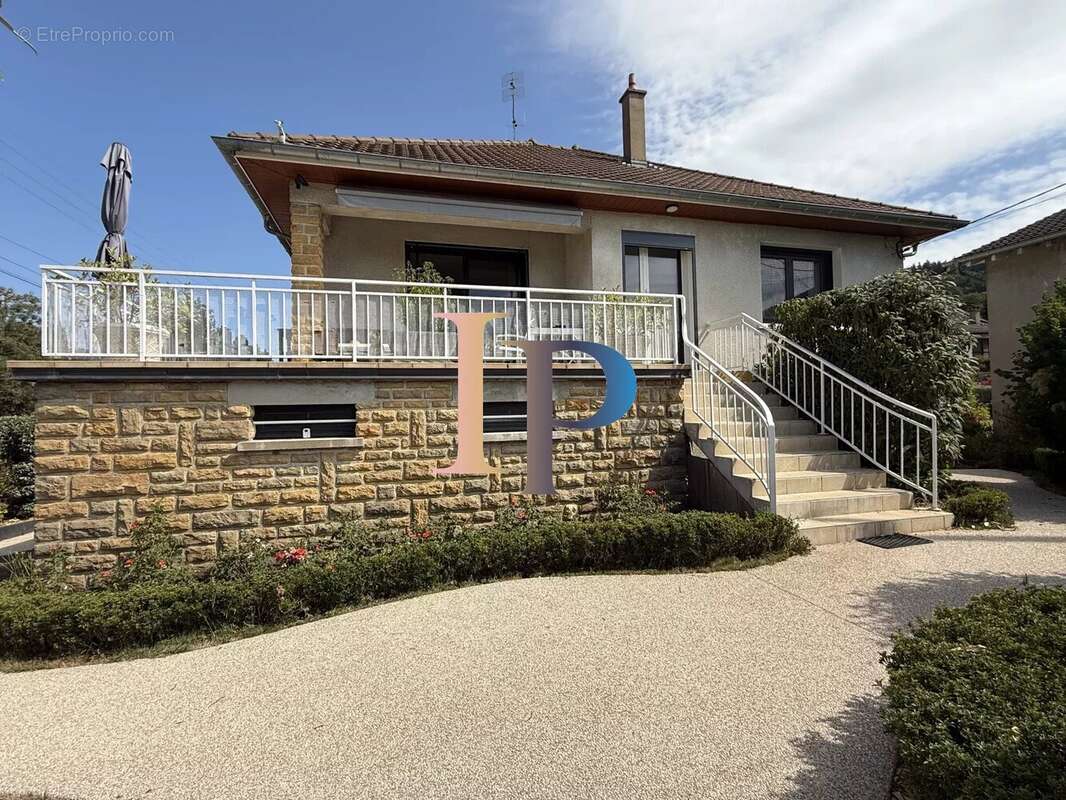 Maison à CHAUFFAILLES