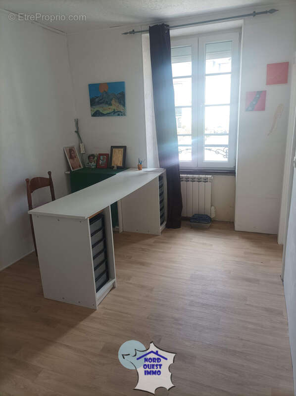 Maison à COUTERNE