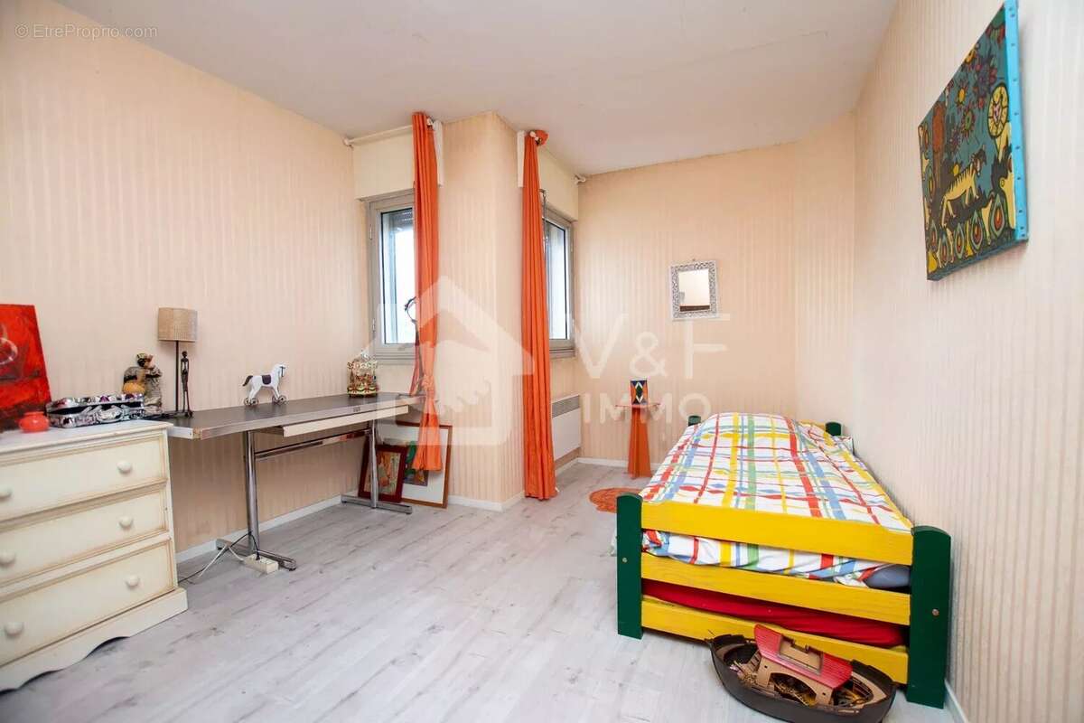 Maison à LAUZERVILLE