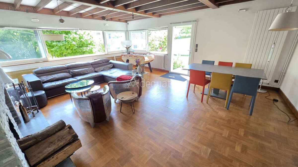 Longère rénovée de 175 m²  avec dépendances  - 887 m² - photo 6