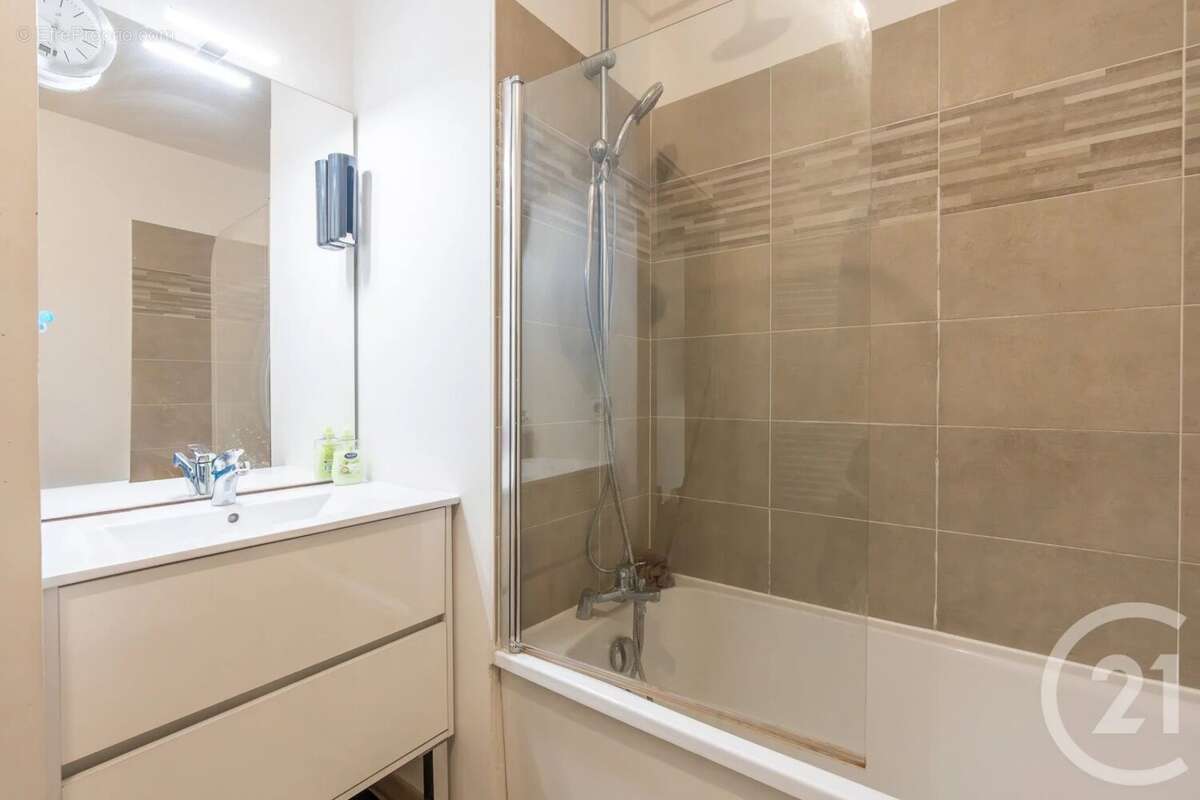 Appartement à LE PLESSIS-TREVISE