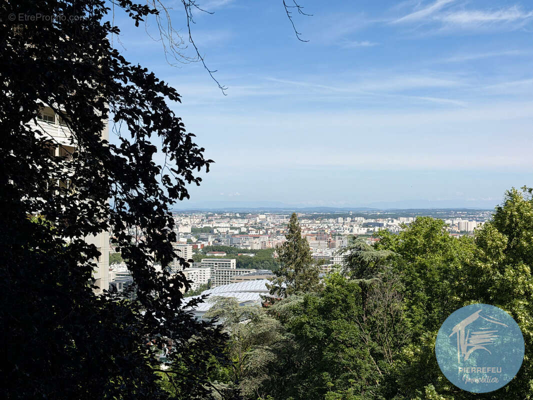Appartement à SAINTE-FOY-LES-LYON