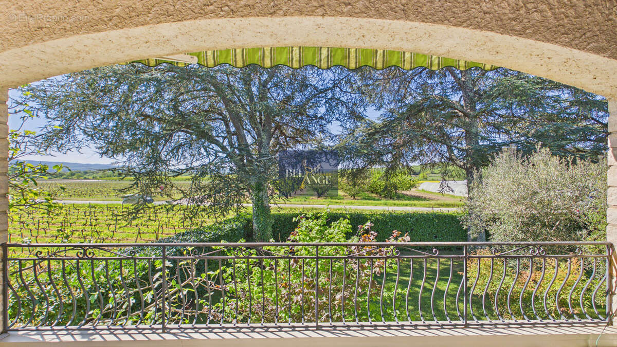 Maison à BERRIAS-ET-CASTELJAU