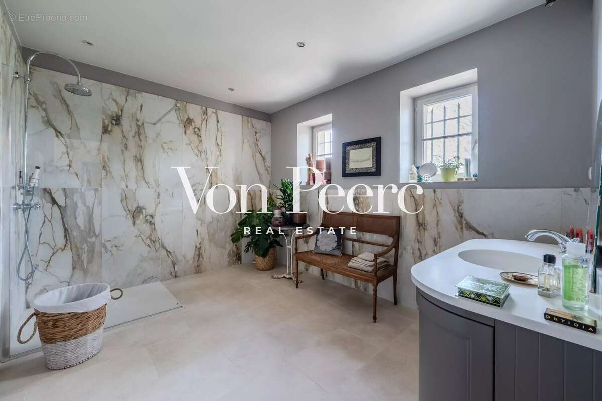 Maison à PLAN-D'ORGON