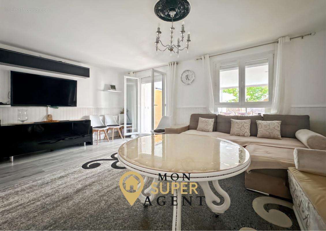 Maison à LE MEE-SUR-SEINE