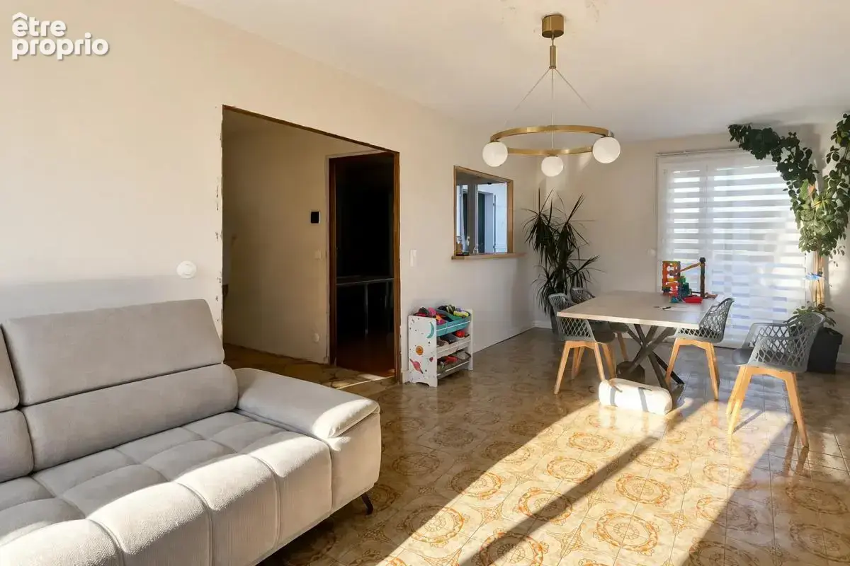 Maison de 8 pièces de 258 m² à Sainte-Florine - photo 6
