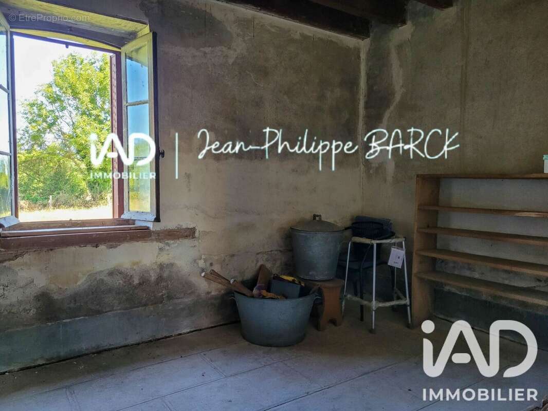 Maison 233 m² à Mazirat  - photo 5