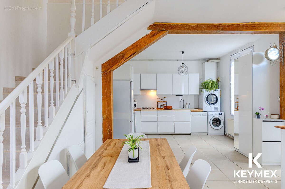 Maison à SAINTE-GENEVIEVE