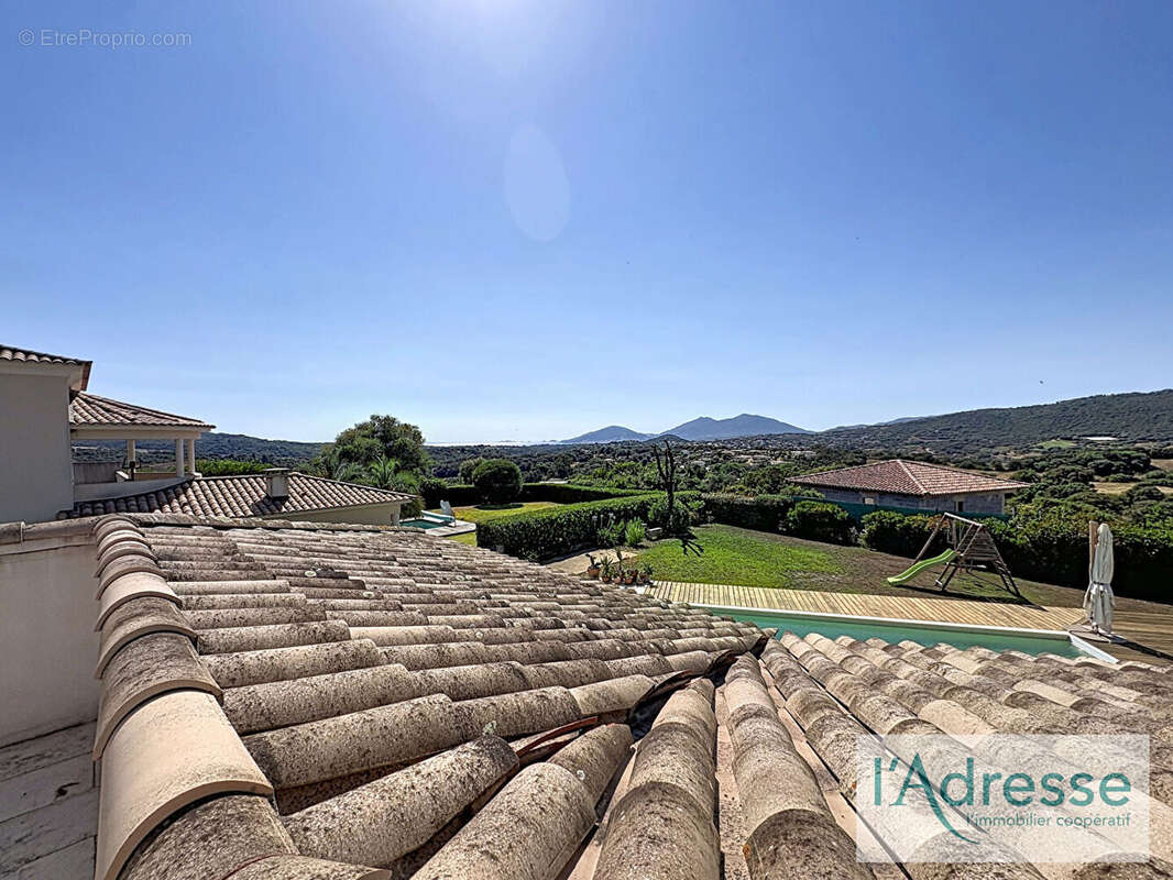 Villa 192 m² - Piscine - Garage- Vue mer - ECCICA SUARELLA - photo 8