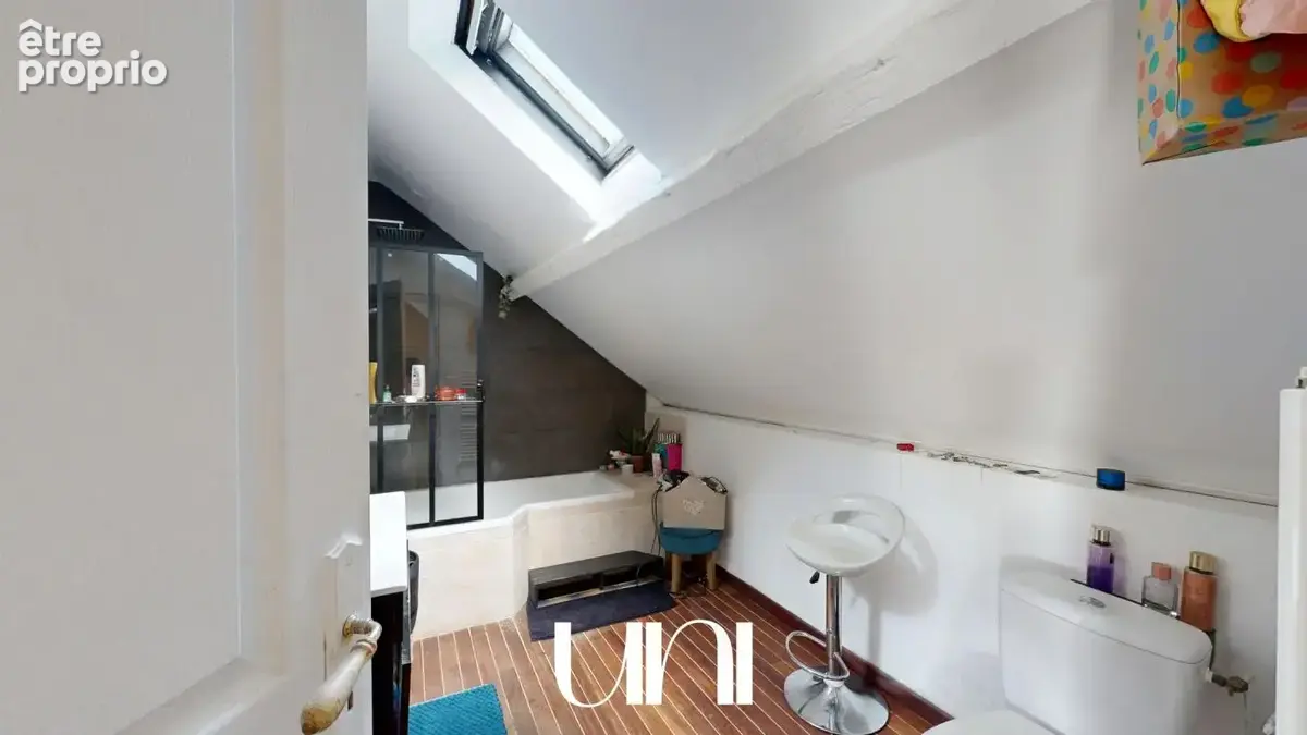 Maison T5 de 134 m2 sur terrain de 353 m2 et dépendances - photo 9