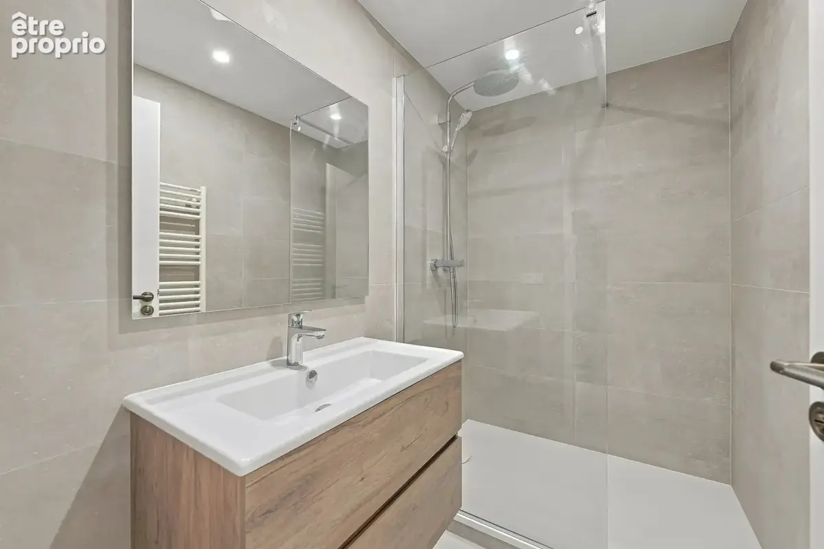 EXCLU à CESSY, villa individuelle T6 avec jardin, garage et vue - photo 21