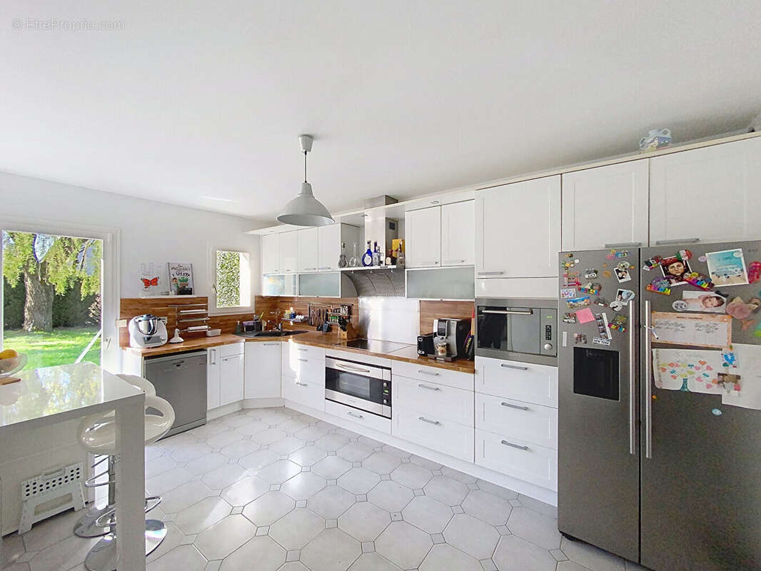 Maison à FEUCHEROLLES