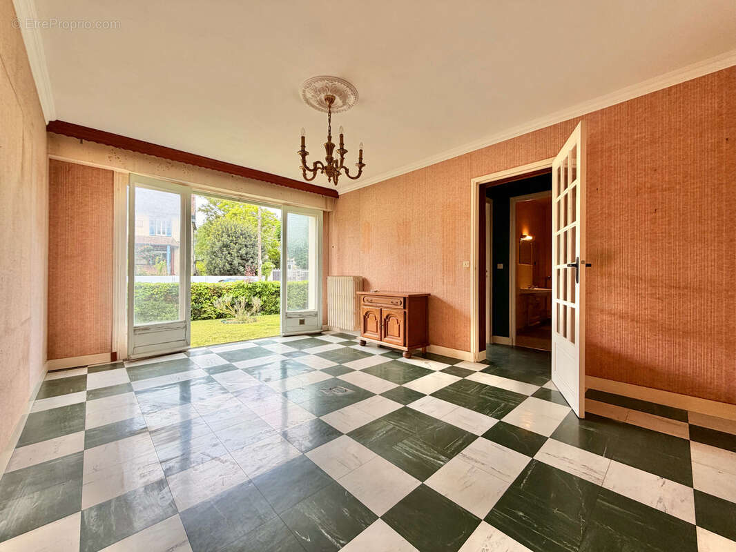 Appartement à OUISTREHAM