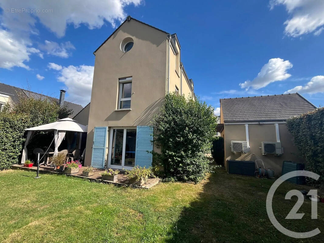 Maison à BRIE-COMTE-ROBERT