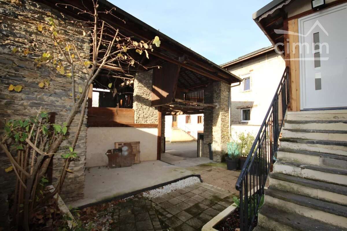 Maison à LA ROCHETTE