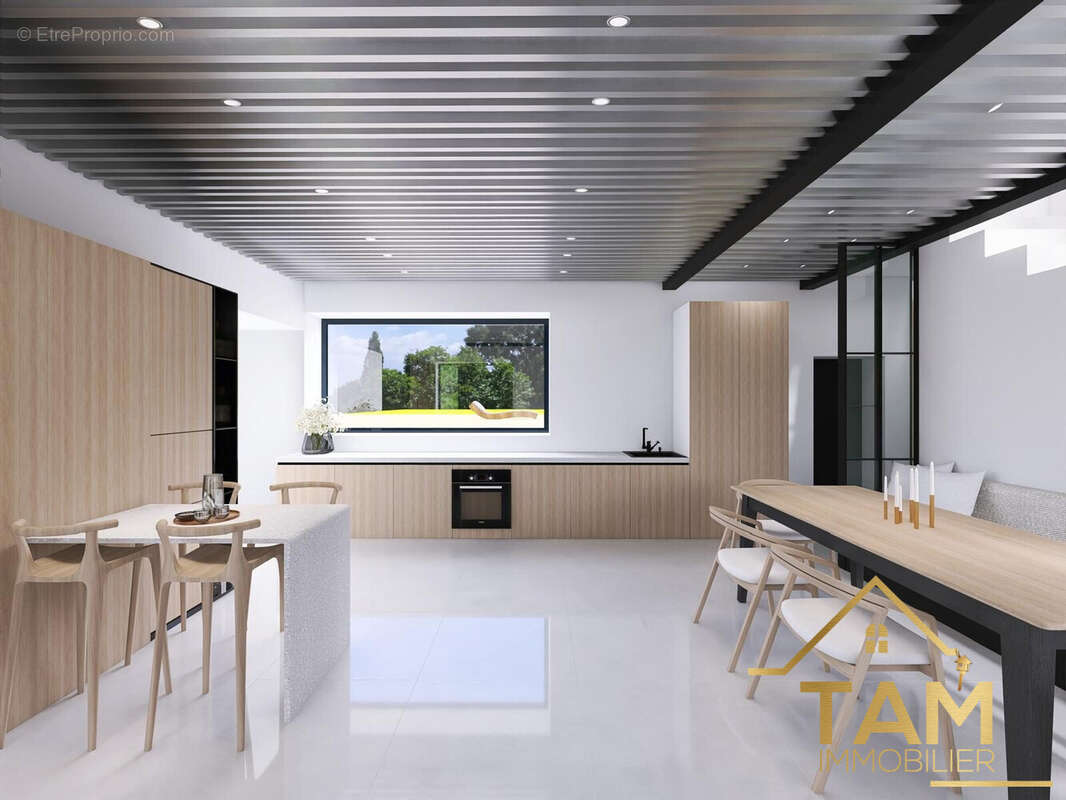 Maison à BAZOCHES-SUR-GUYONNE