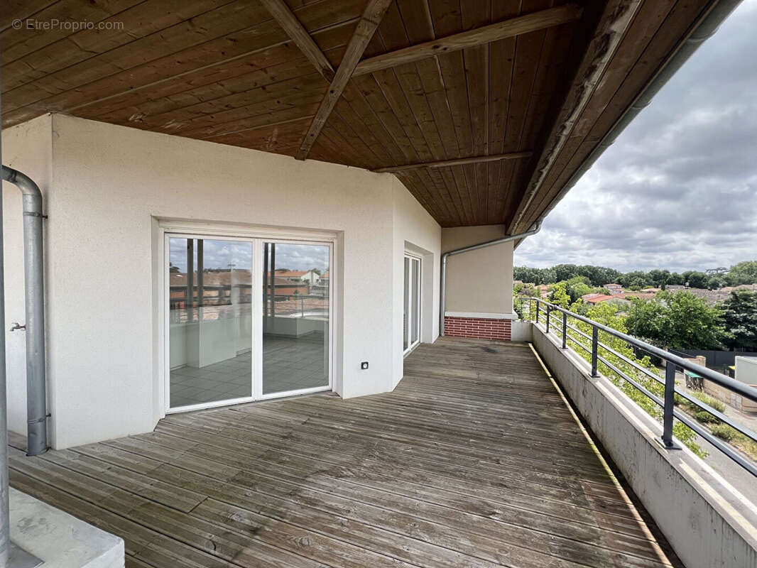 Appartement T4 de 90m² en dernier Etage avec 25m² de Terrasse - photo 4