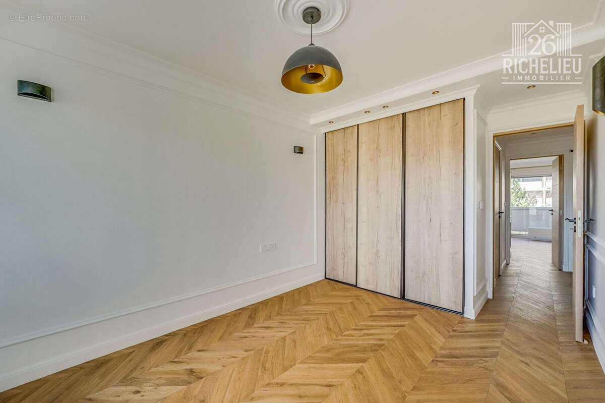 Appartement à PARIS-12E