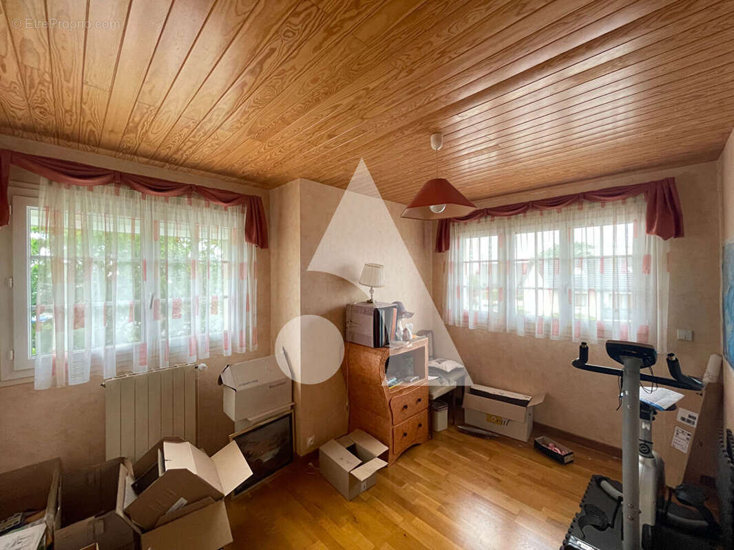 Maison Noiseau 7 pièce(s) 166 m2 - 5 chambres - photo 12